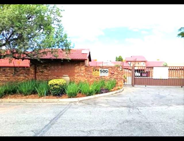 3 BEDROOM CLUSTER FOR SALE IN SOUTH CREST